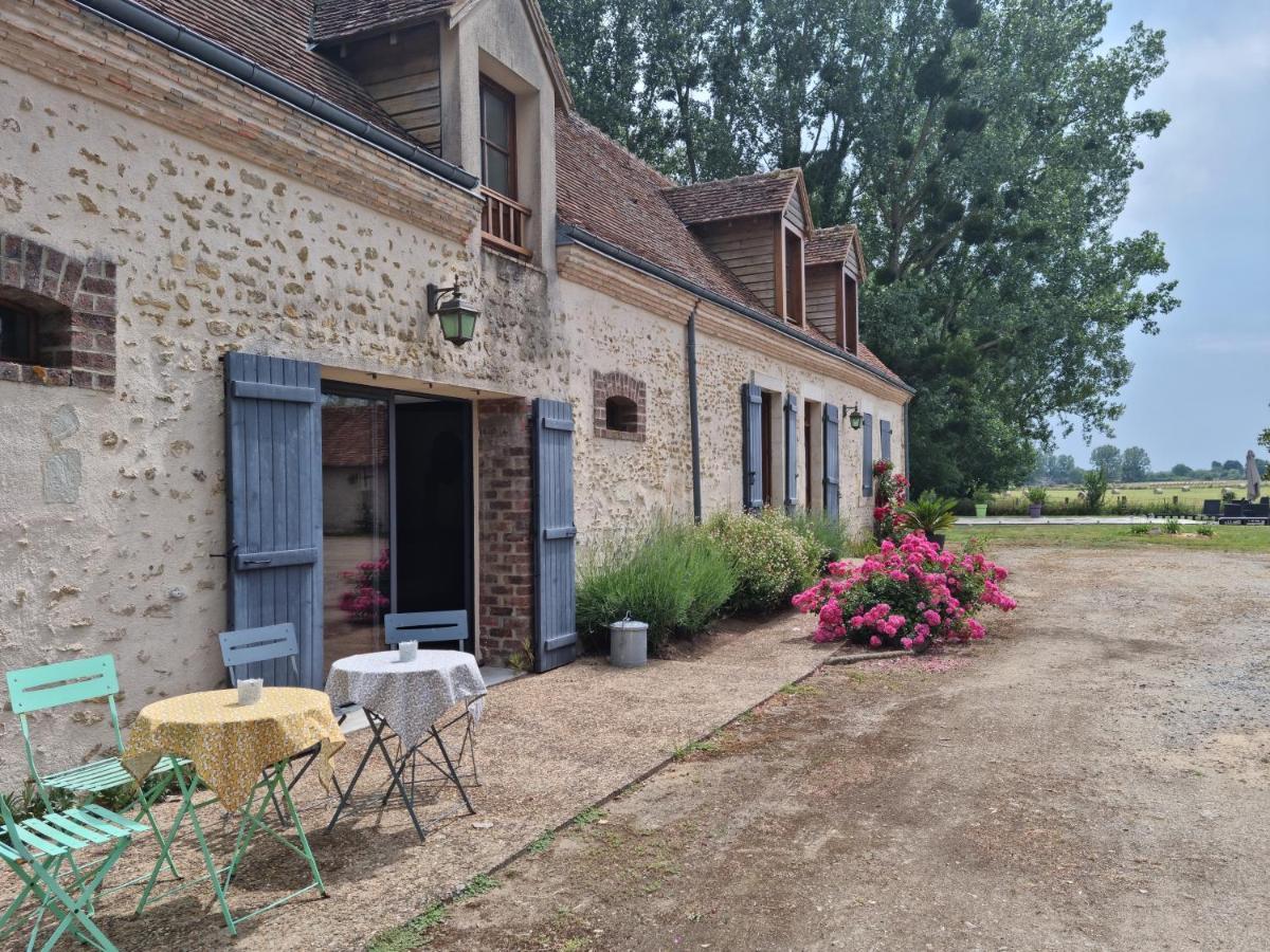 L'Aupinouse Chambre Double La Suze-sur-Sarthe Exterior photo